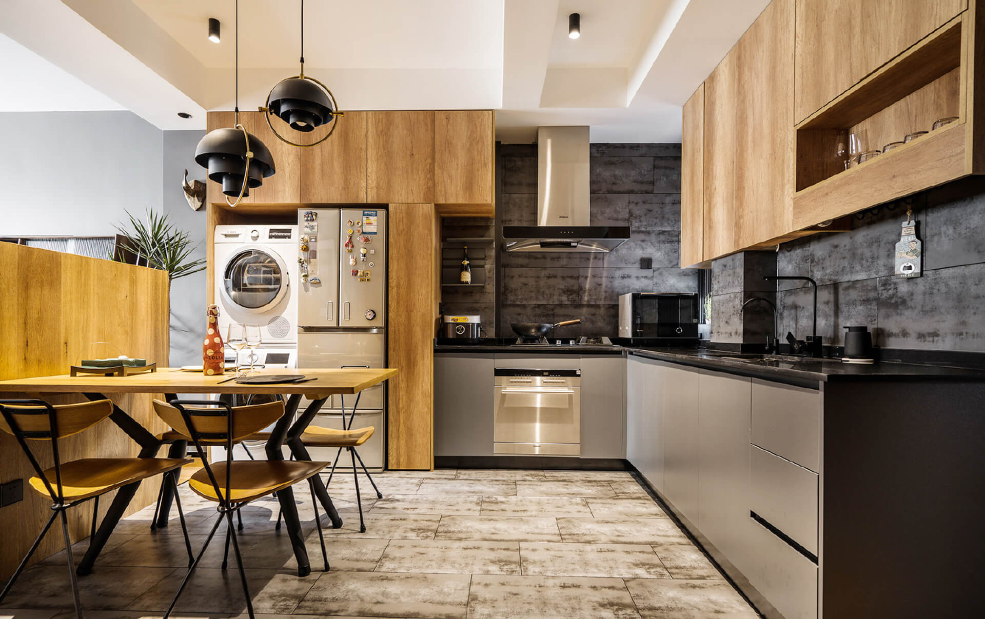 你知道墻面反堿是什么造成的嗎？處理墻面反堿的方法有哪些？