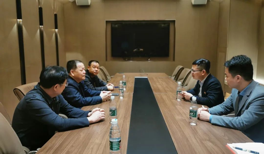 中庭黨建 | 南寧市工商聯(lián)牽線搭橋，集團(tuán)與南寧茂名商會兩新黨組織聯(lián)姻