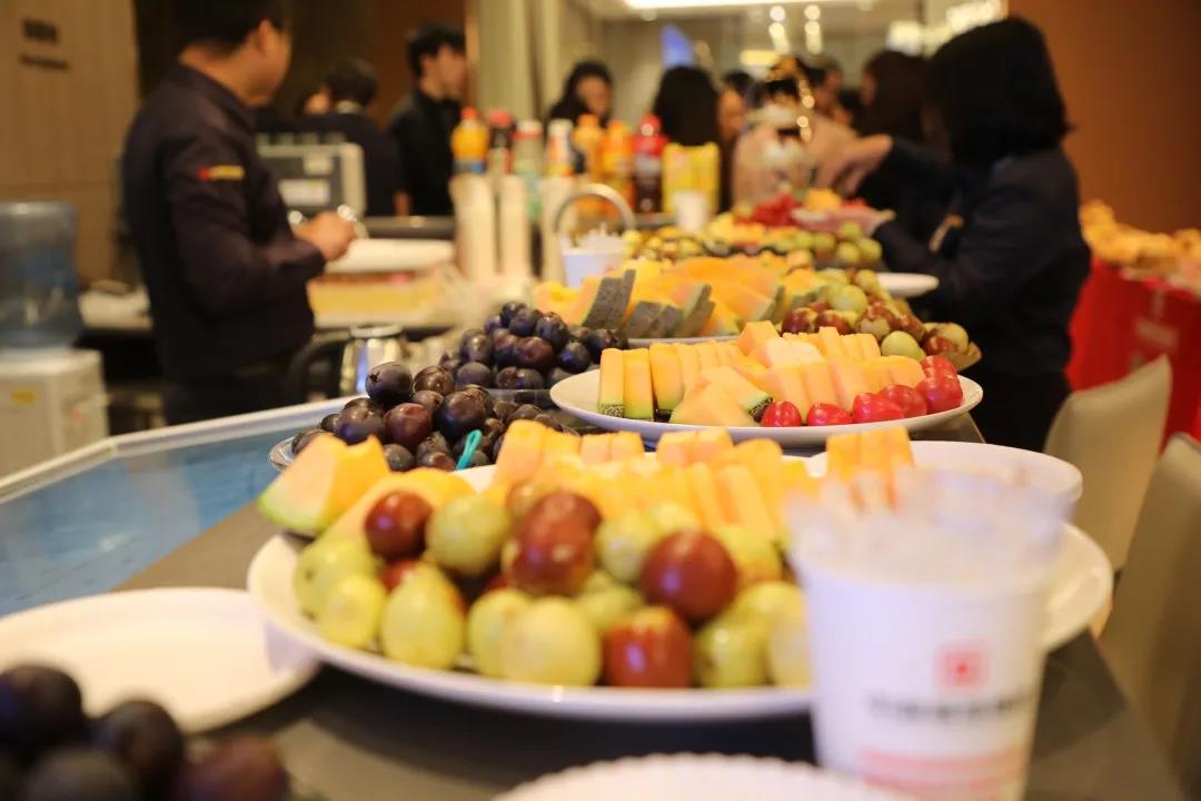 員工生日會(huì)丨金秋碩果，共度韶華，祝壽星們生日快樂(lè)！